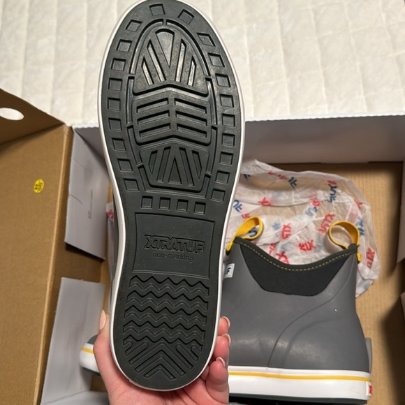 XTRATUF deck boot - Picture 2 of 5